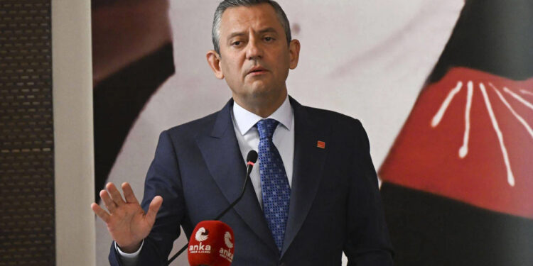 'Esenyurt'tan Sonra Sırada İBB mi Var?' Sorusuna Dikkat Çeken Çıkış! 'Kafalar Karışmasın, Alınlarını Karışlarız'