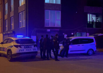 Eskişehir'de Komşu Dehşeti: 68 Yaşındaki Adam, 13 Yaşındaki Çocuğu Bıçakladı