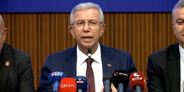 Fazla yol yapmak trafiği daha çok tıkıyor, bu ODTÜ'de ders olarak anlatılıyor