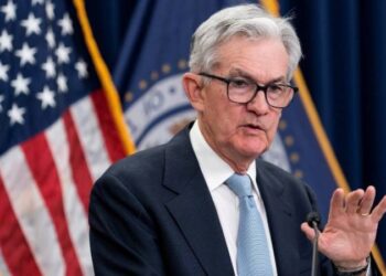 Fed Başkanı Powell'dan Trump'a net mesaj: Görevimden ayrılmam