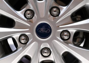 Ford Almanya’da 3 bine yakın kişiyi işten çıkaracak