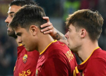 Galatasaray'a Gelmesi Gündemdeydi: Mourinho İstedi, Fenerbahçe Roma'nın Yıldızı İçin Harekete Geçti