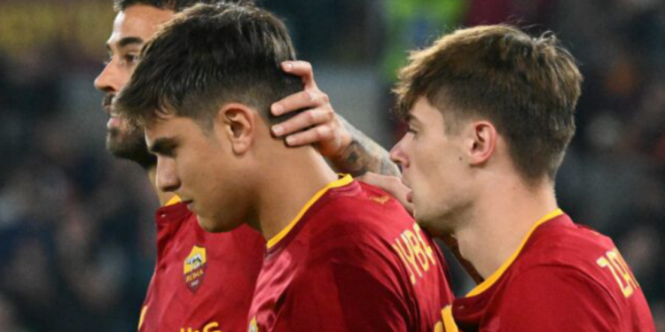 Galatasaray'a Gelmesi Gündemdeydi: Mourinho İstedi, Fenerbahçe Roma'nın Yıldızı İçin Harekete Geçti