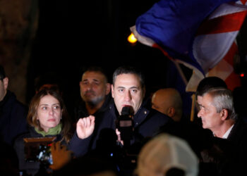 Gürcistan'ta Seçim Sonuçları Muhalifleri Sokağa Döktü: Bir Caddeyi Trafiğe Kapattılar