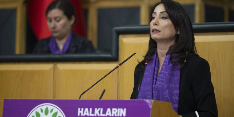 Hatimoğulları'ndan 'Kürt Sorunu' Çıkışı! 'Biz Çözümü Ankara'da Arıyoruz'