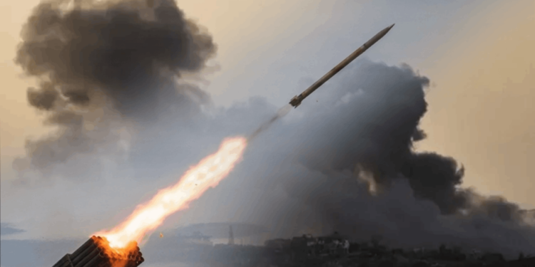 Hizbullah İsrail'in Kritik Noktalarını Vurdu: Ülkede Siren Sesleri Yükseliyor