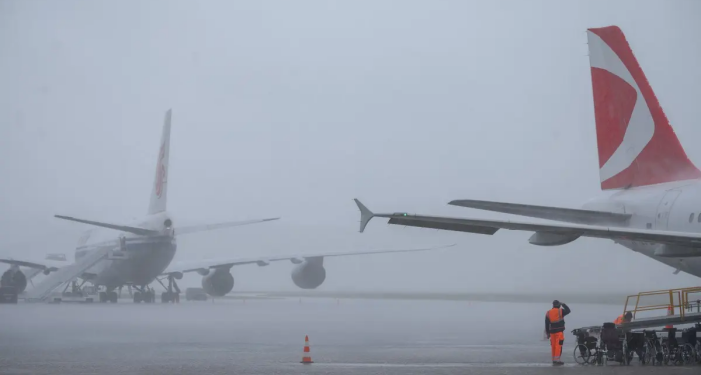 İSPANYA | Sel bu kez Barselona’yı vurdu, havaalanını su bastı