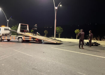 İki Motosiklet Kafa Kafaya Çarpıştı: 1 Ölü, 2 Ağır Yaralı