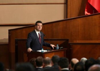 İmamoğlu, AKP grubuna ateş püskürdü: ‘Sen kimsin de terörist diyorsun adama?’