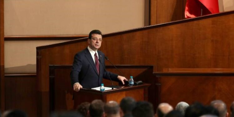 İmamoğlu, AKP grubuna ateş püskürdü: ‘Sen kimsin de terörist diyorsun adama?’