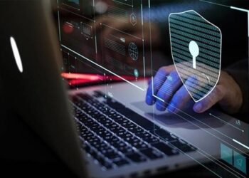 İş insanı casus yazılımla 38 milyon lira dolandırıldı