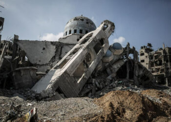 İsrail Gazze'de Cami Bombaladı! Yaralılar Var