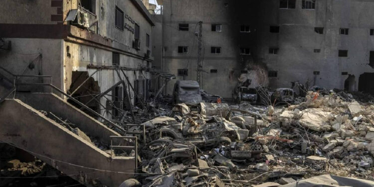 İsrail, Sivilleri ve Kurtarma Ekiplerini Bombaladı! 13 Ölü