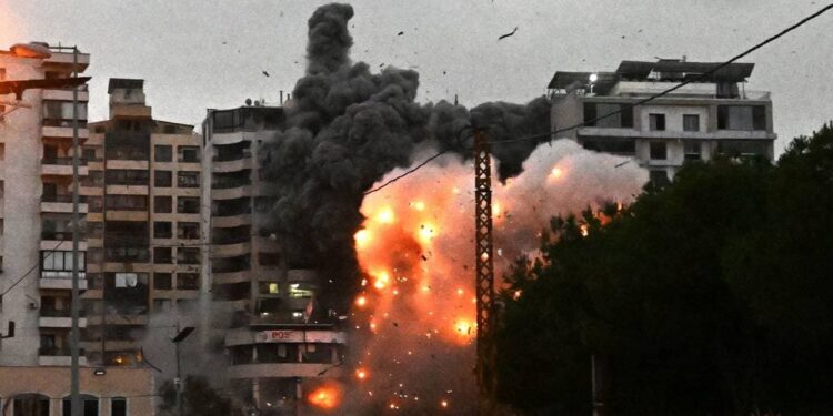 İsrail ile Lübnan arasında ateşkes sağlandı