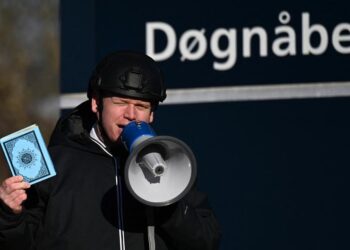 İsveç'te Kur'an yakan Paludan'a hapis cezası