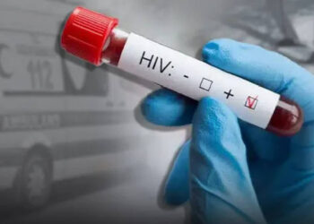 Kan Donduran Gerçeği Özlem Zengin Açıkladı: 13 Yaşında AIDS'ten Ölen Çocuğu Babası İstismar Etmiş!