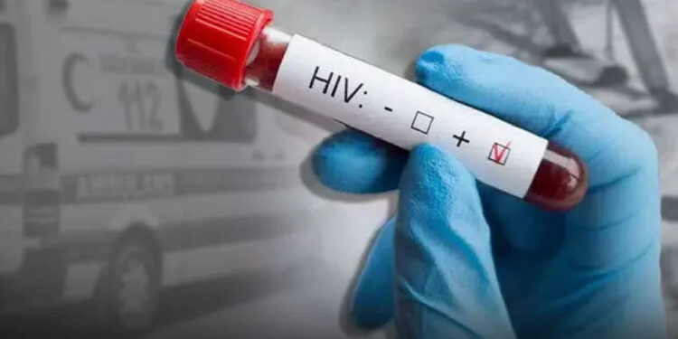 Kan Donduran Gerçeği Özlem Zengin Açıkladı: 13 Yaşında AIDS'ten Ölen Çocuğu Babası İstismar Etmiş!