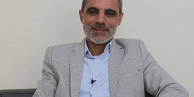 Kayapınar Belediye Eş Başkanı Cengiz Dündar ve gazetecilere gözaltı