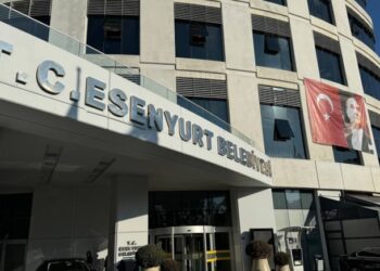 Kayyum atanan Esenyurt Belediyesi’nde üst düzey istifa