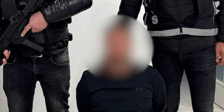Kırmızı Bülten ile aranan Danimarkalı uyuşturucu baronu İstanbul’da yakalandı