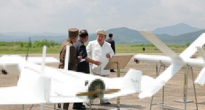Kuzey Kore lideri, saldırı dronlarının seri üretimi emrini verdi