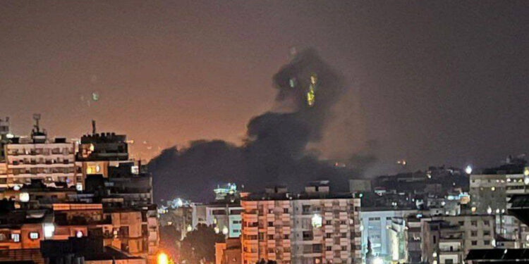Lübnan Ateşkes Beklerken İsrail'den Hava Saldırısı! Gece Boyunca Bomba Yağdı