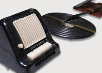 MİT, geçmişte kullanılan dinleme cihazları ve objeleri paylaştı