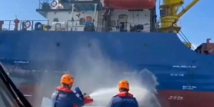 Marmara Denizi’nde gemi yangını: 2 ölü