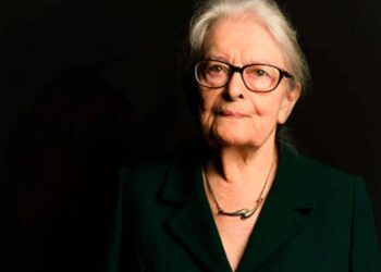 Medeniyetlerin ilkelliği yaşanıyor, ben inatla umutluyum