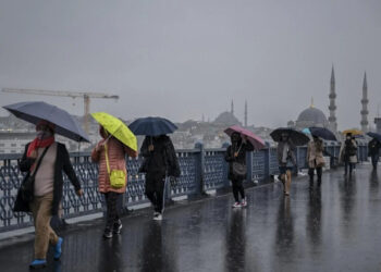 Meteoroloji'den Sağanak Yağış Uyarısı: Bu Saatlerde Şemsiyesiz Çıkmayın!
