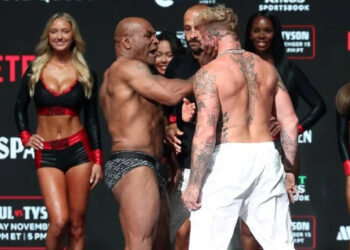 Mike Tyson, Rakibi jake Paul'u Tokatladı: 80 Milyon Dolarlık Maç Öncesi Ortalık Karıştı