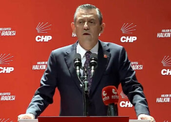 Özgür Özel, Masasındaki Son Anketi Açıkladı