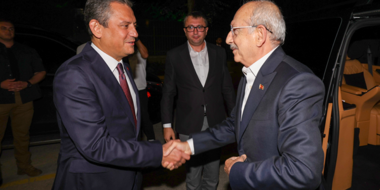 Özgür Özel'den Kılıçdaroğlu’na Destek: Duruşmaya Katılacak