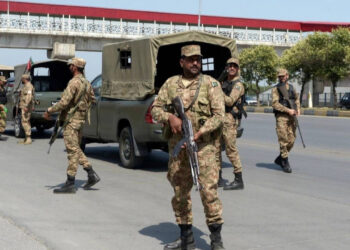 Pakistan'da Güvenlik Noktasına İntihar Saldırısı, Ölü ve Yaralılar Var