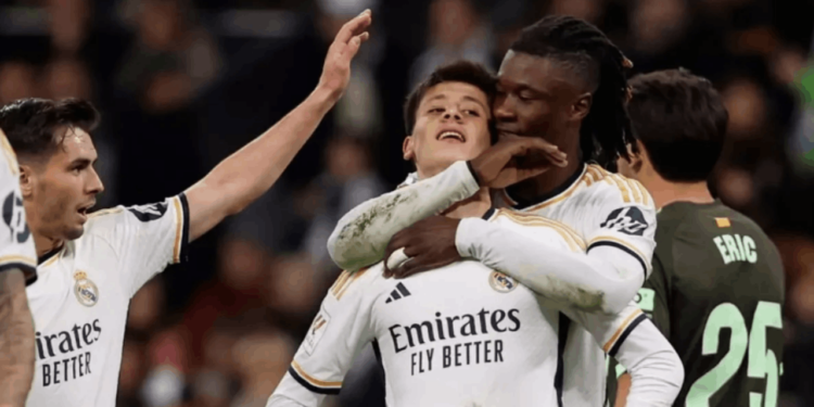 Real Madrid'in Yıldızından Şoke Eden Haber: 3 Hafta Yok