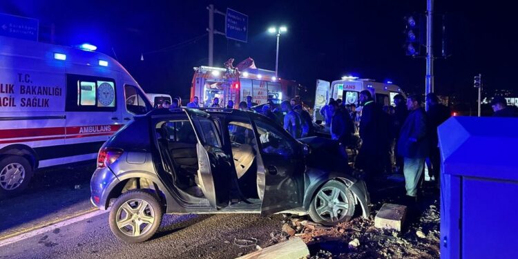 Sanayi Bakanı Kacır’ın konvoyunda kaza: 1 kişi öldü