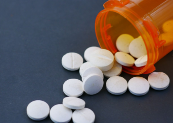 Şeffaf İlaç Kutuları Neden Turuncu Olur? Hayati Tehlikesi Ortaya Çıktı