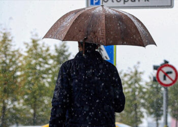 Şemsiyesiz Dışarı Çıkmayın! Meteoroloji'den Sağanak ve Kar Uyarısı