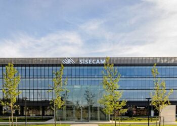 Şişecam'dan dokuz ayda 136 milyar lira net satış