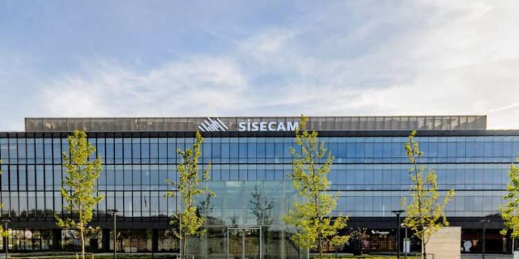 Şişecam'dan dokuz ayda 136 milyar lira net satış