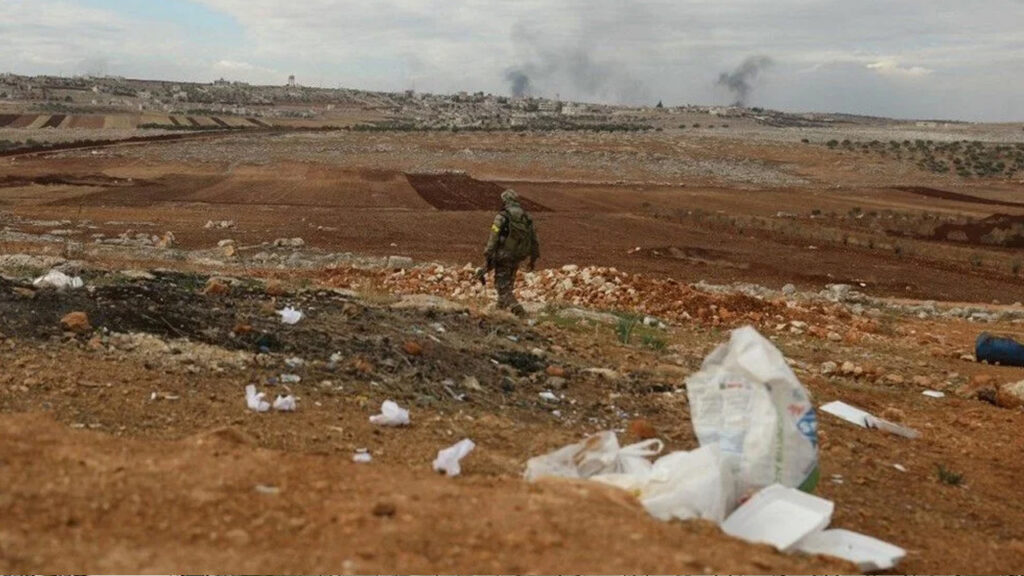 Suriye'de Esad Karşıtları Ordu Silahlarını Ele Geçirdi