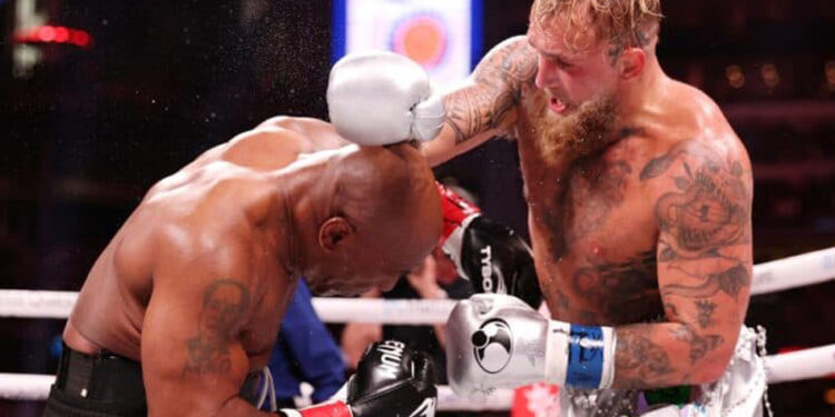 Tarihi boks maçını Jake Paul kazandı
