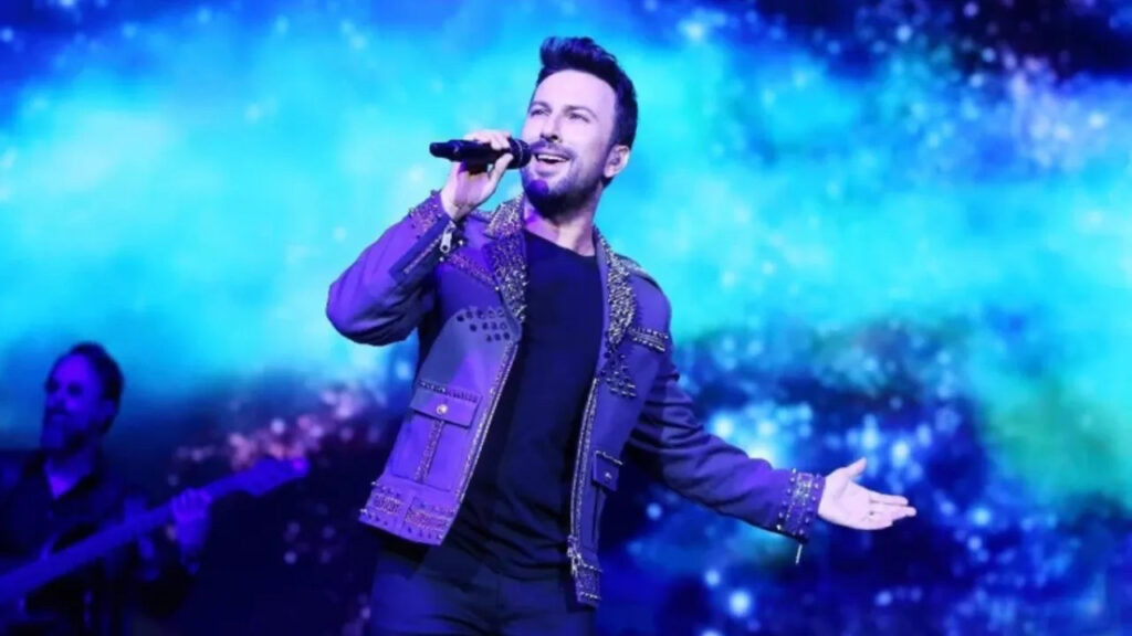 Tarkan Yıllar Sonra Turneye Çıkıyor: Türkiye'de Konser Verecek mi?