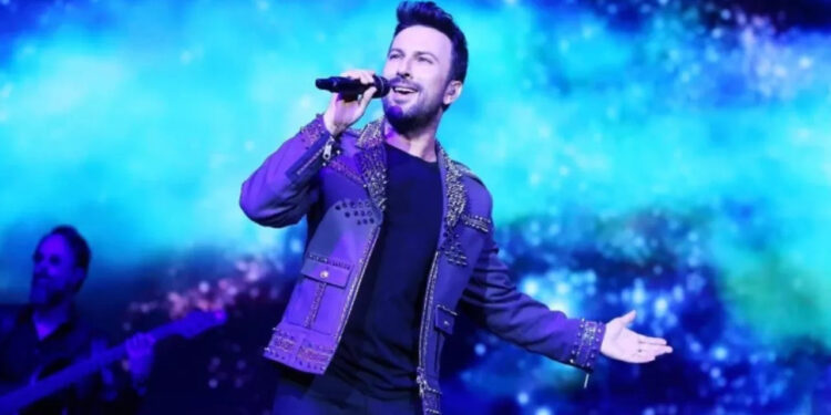 Tarkan Yıllar Sonra Turneye Çıkıyor: Türkiye'de Konser Verecek mi?