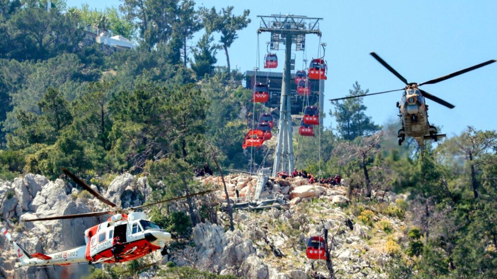 Teleferik kazası davasında kazazedeler dinlendi: Saatlerce kurtarılmayı bekledik