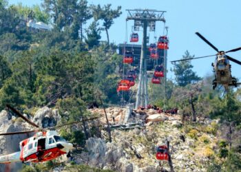 Teleferik kazası davasında kazazedeler dinlendi: Saatlerce kurtarılmayı bekledik