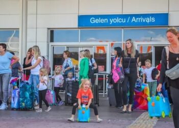 Turist bu yıl bir günde 96 dolar harcadı