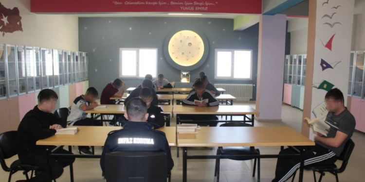 Türkiye'de ceza infaz sisteminde çocuklar; ıslah değil, suça yönlendirme endişesi