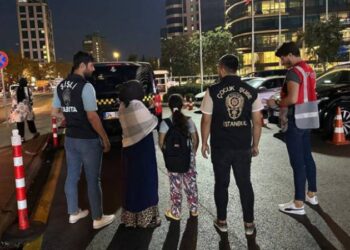 Türkiye'de sokakta çalıştırılan 50 bin çocuk tehlike altında