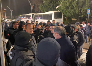 Van Bahçesaray Belediyesi’ne kayyım atandı!